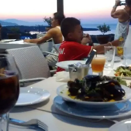 Alexis 2* Hriszí Aktí Haniá